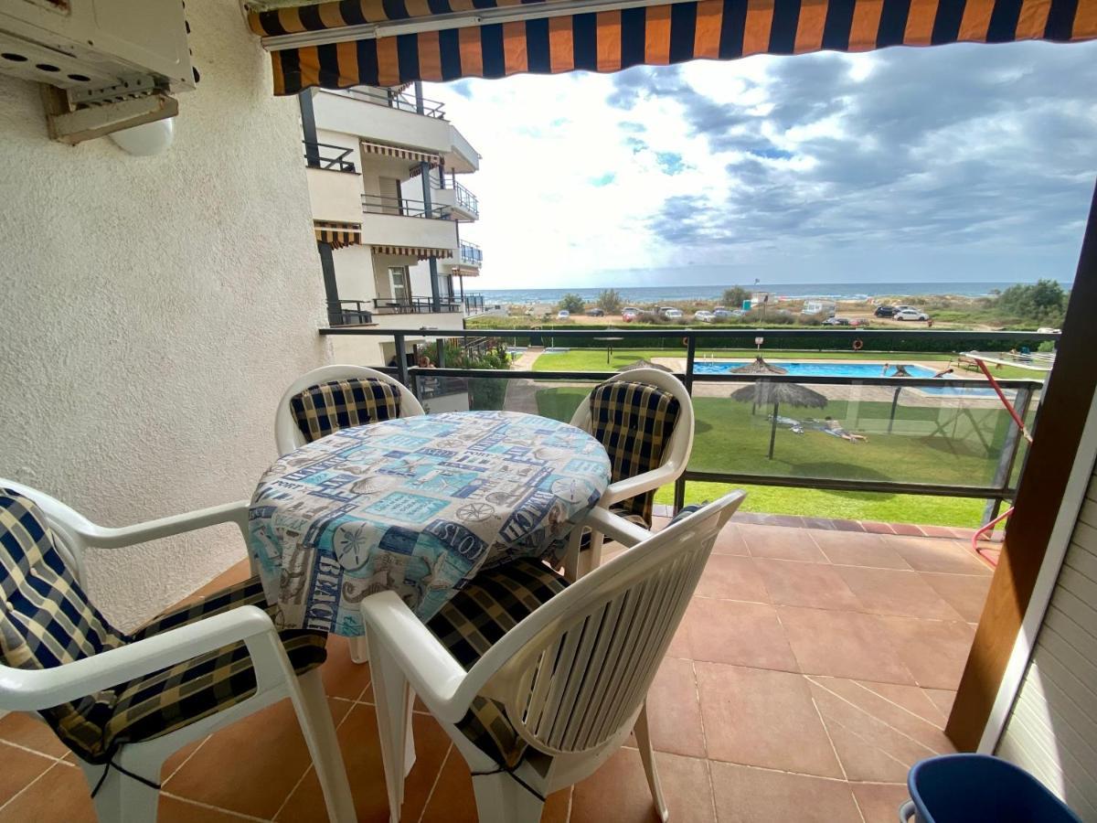 Apartamento Completo Frente Al Mar Creixell Buitenkant foto