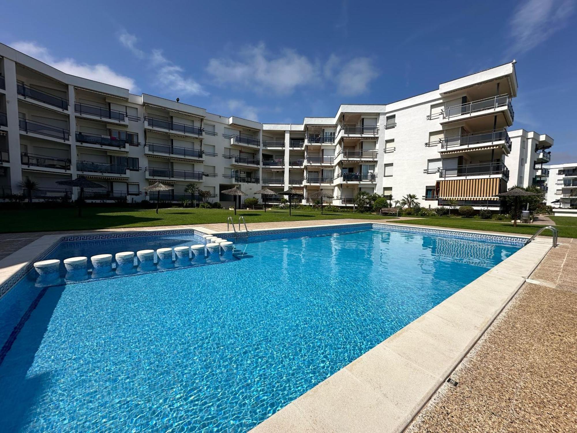 Apartamento Completo Frente Al Mar Creixell Buitenkant foto